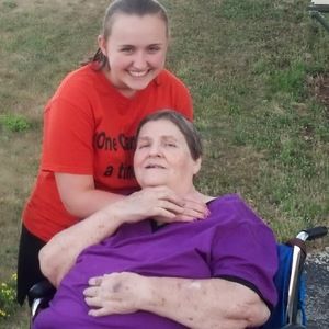 Meet your Posher, Leslie